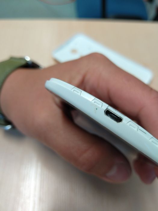 Smartfon Motorola Moto G2 XT1068 8GB DualSIM