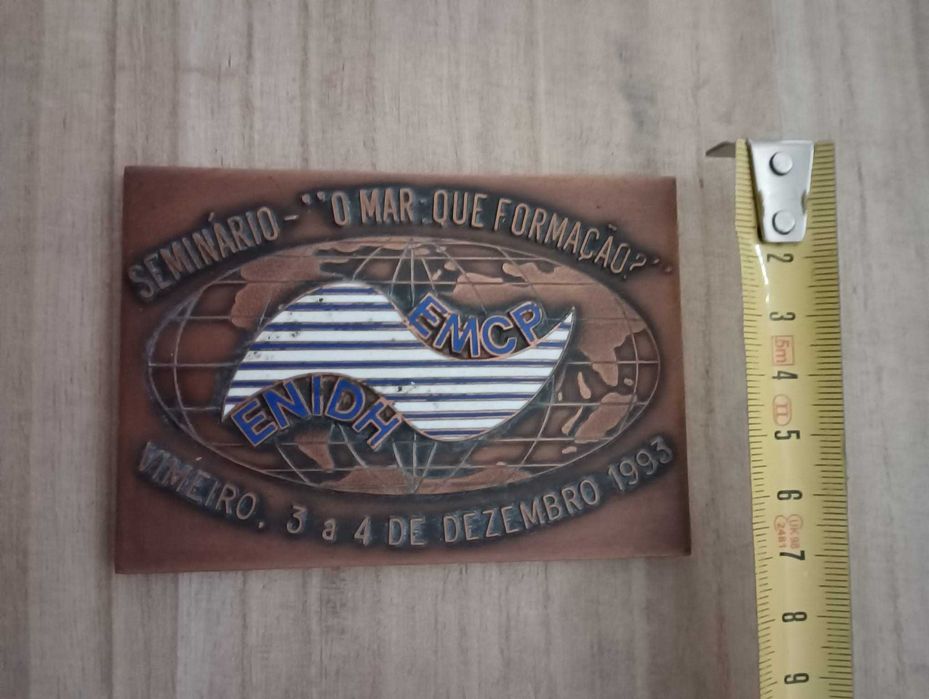 Placa de seminário “O Mar que Formação” EMCP e ENIDH