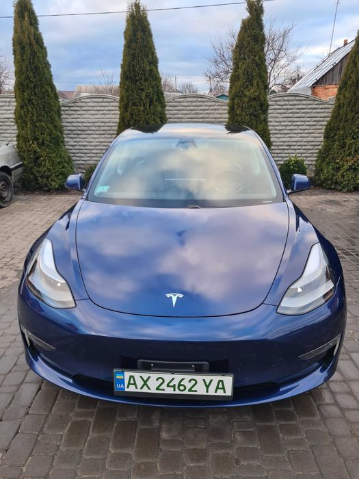 Tesla model 3 dual motor