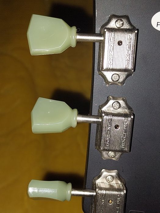 Les Paul Harley Benton MUITO modificada a nível da electrónica e não só!