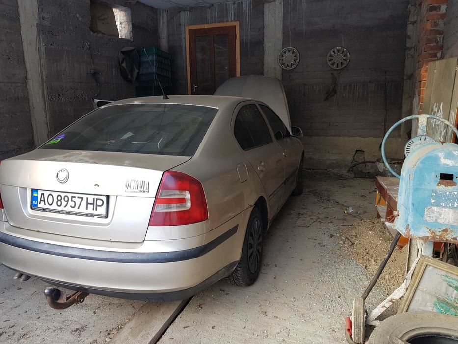 Авто Шкода Октавія