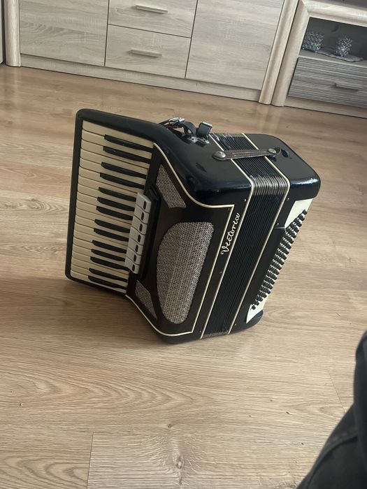 Akordeon victoriov 80bas
