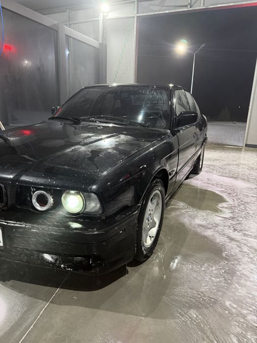 BMW e34 2,5 бензин