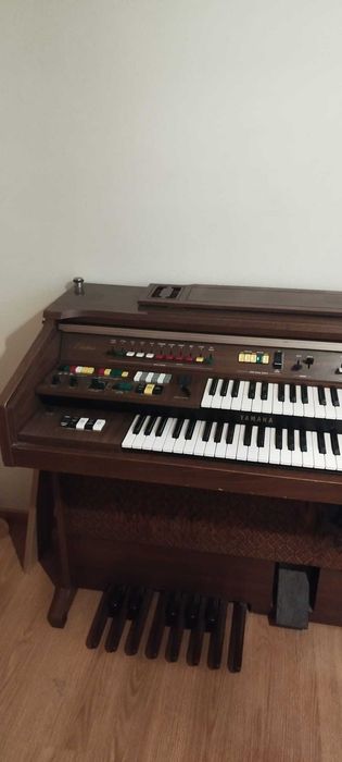 Orgão Yamaha totalmente operacional
