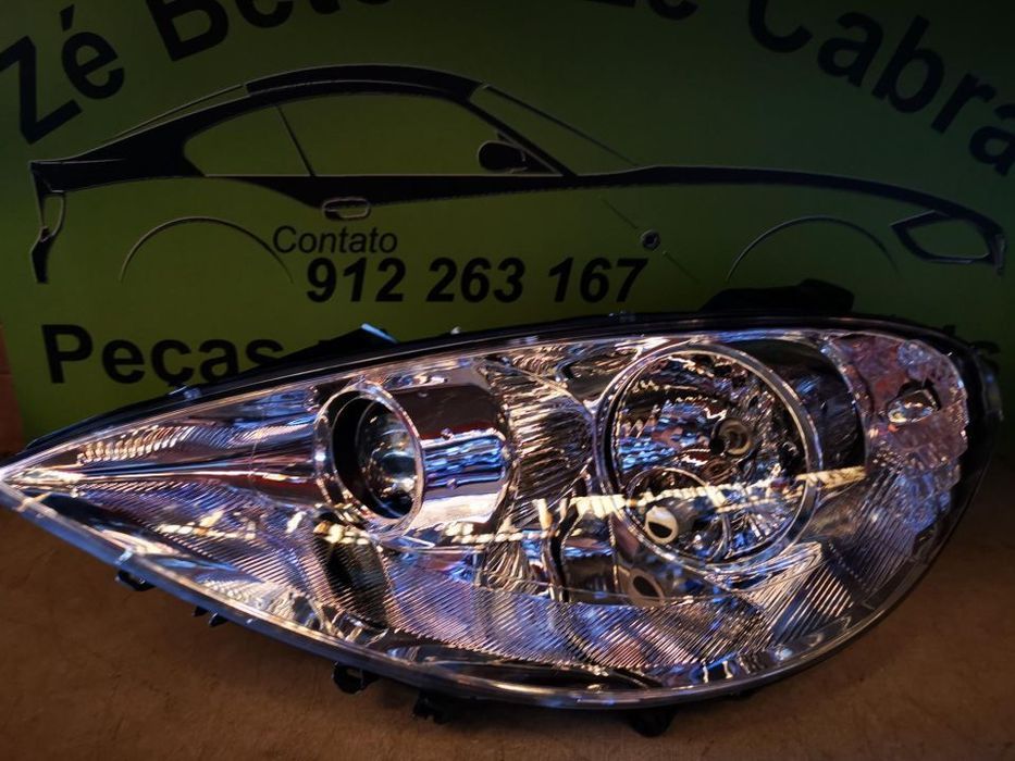 PEUGEOT 807 FAROL XENON - FF285