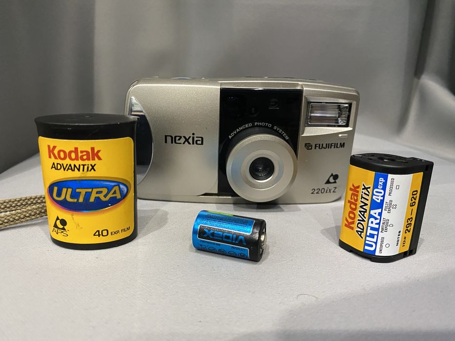 Плівковий фотоапарат Fujifilm nexia 220ixZ