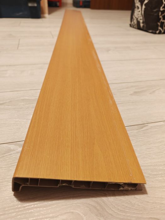 Parapet wewnętrzny PCV