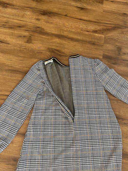 Продам плаття для дівчинки