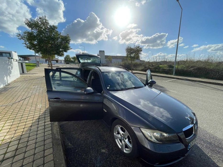 BMW 318d Touring (2008) – Muito Equipada | Manutenção em Dia