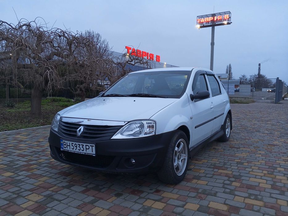 Срочно машина в отличном состоянии