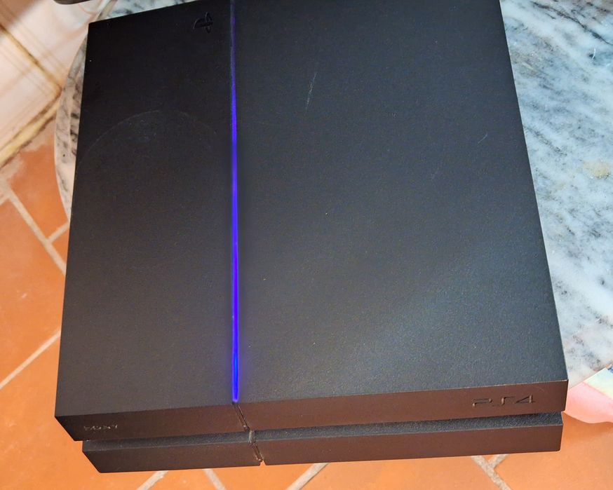 Playstation 4 + Comando + Jogo + Headphone