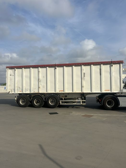 Semi reboque basculante Benalu