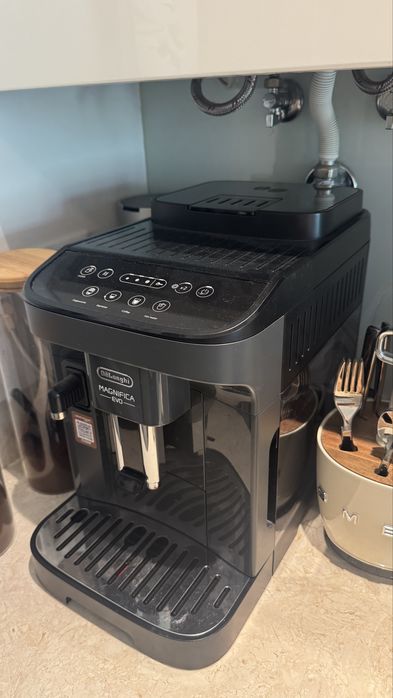 Maquina café Delonghi Magnifica Evo