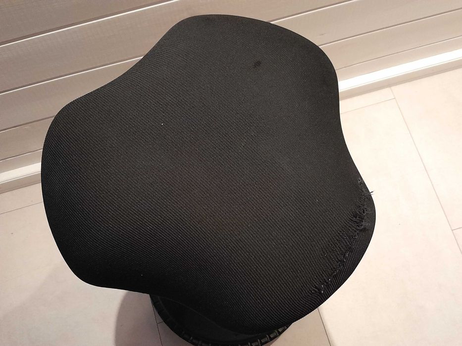 Taboret ergonomiczny hoker krzesełko używany lekko uszkodzony