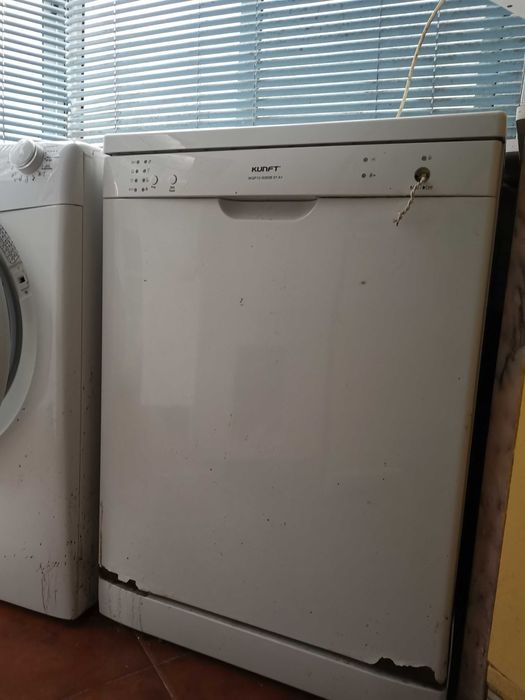 Máquina de lavar louça Kunft - Avariada