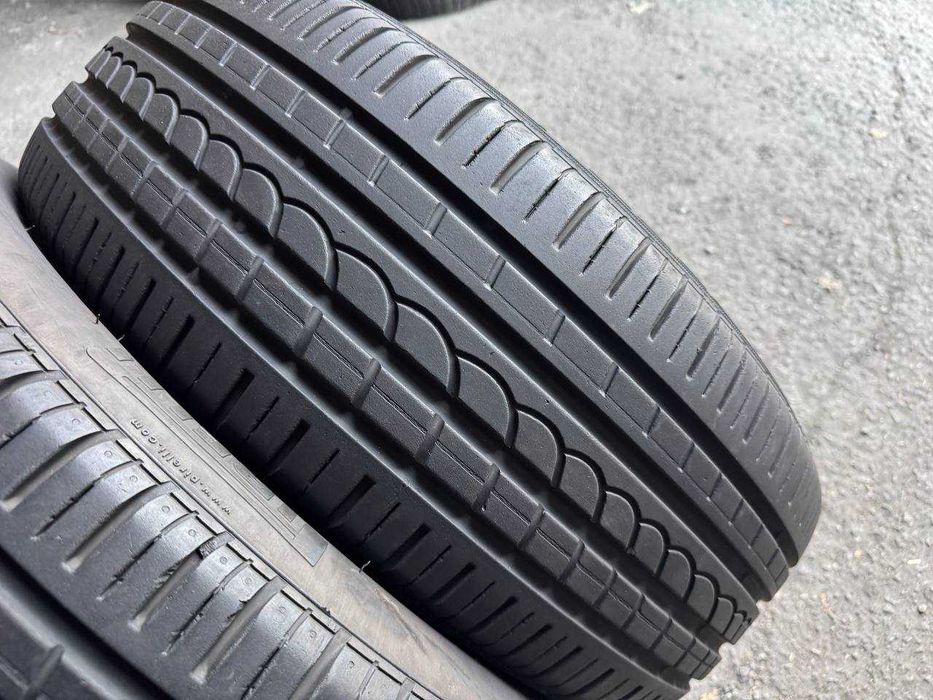 Шини літо 235/60/R18 Pirelli Pzero Rosso