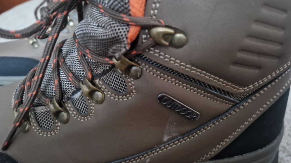 buty górskie zimowe roziar 42 założone raz