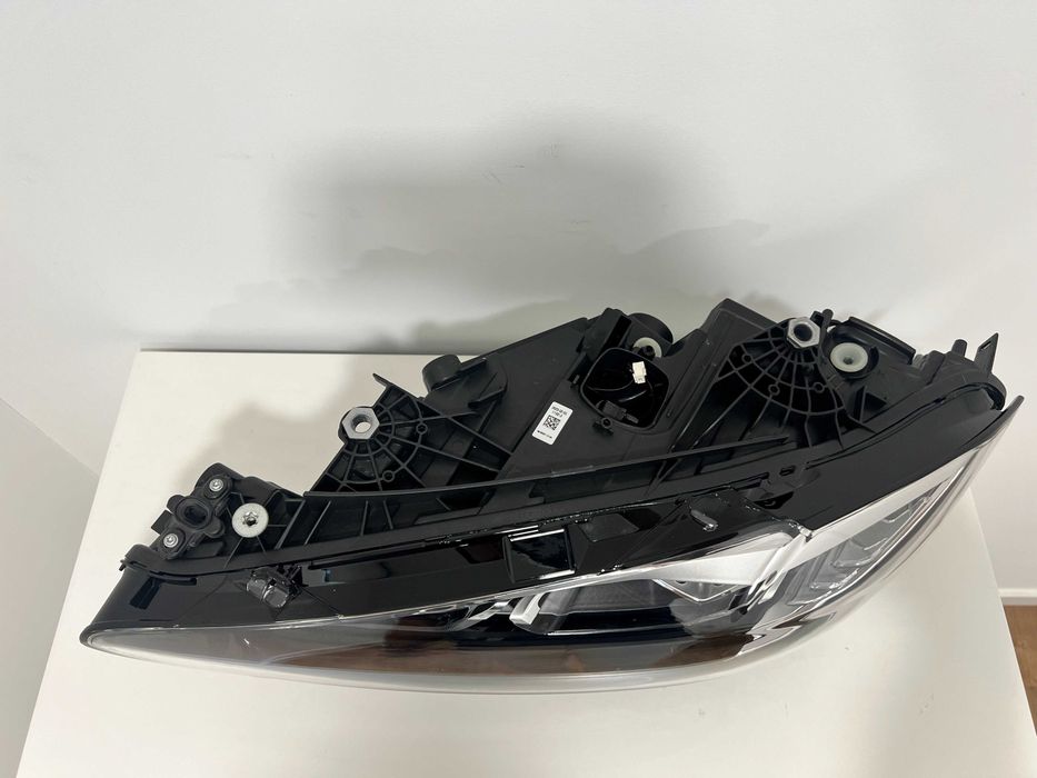 Farol Otica BMW i4 G26 Original LED Esquerdo