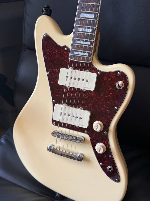 Продам електрогітару Harley Benton JA 60 OW