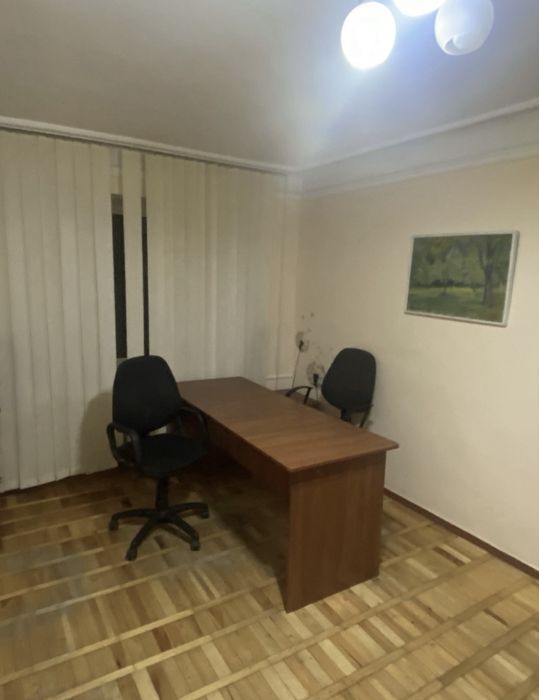 Здам кімнату під офіс