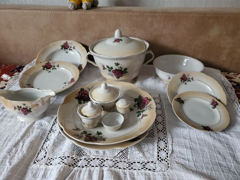 Столовий сервіз Троянда