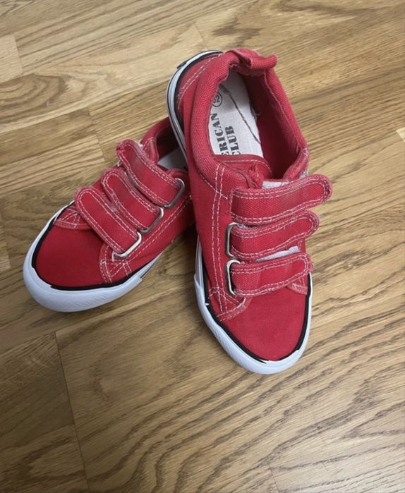 Czerwone trampki dziecięce na rzepy American Club 32