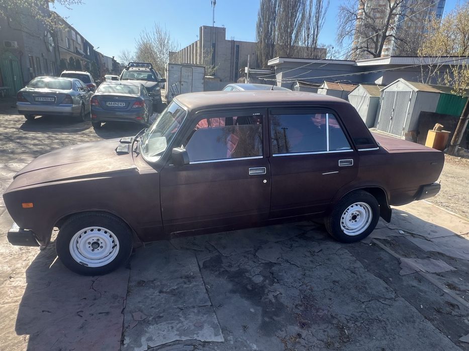 Продам ваз 2107 1985рік