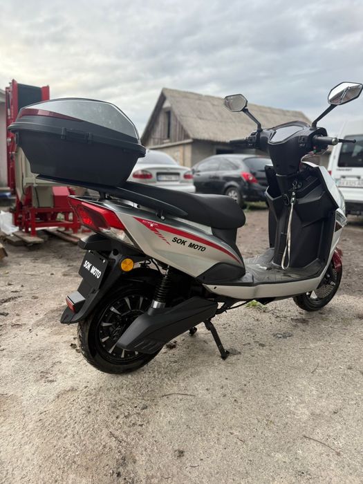 Електроскутер Sok Moto