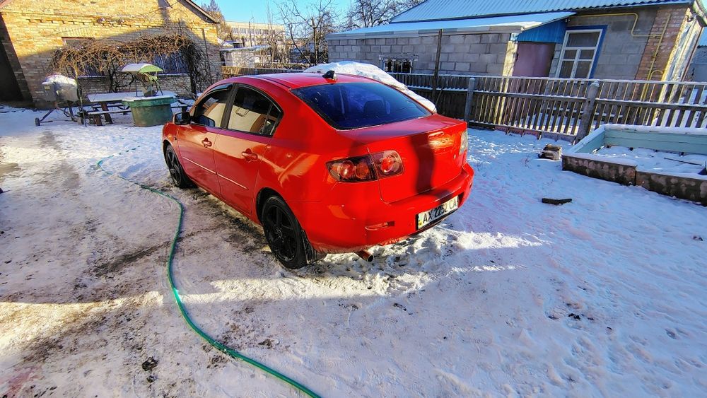 Мазда 3.Автомат  2л. Бензин