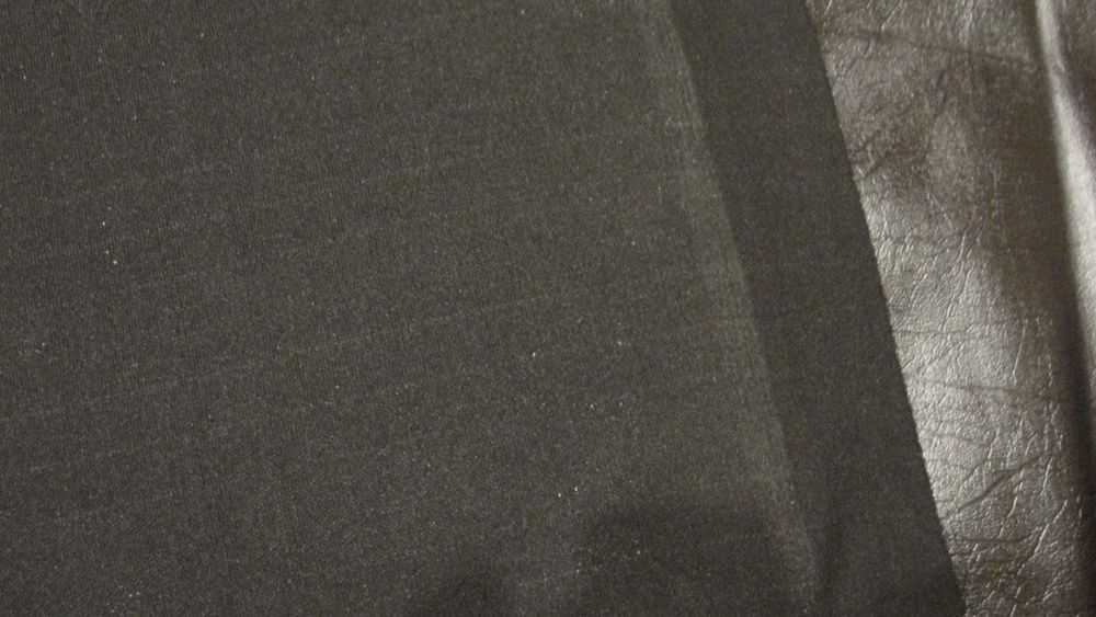 Матеріал із шкірзаму+матеріал для пошиву спортивних сумок