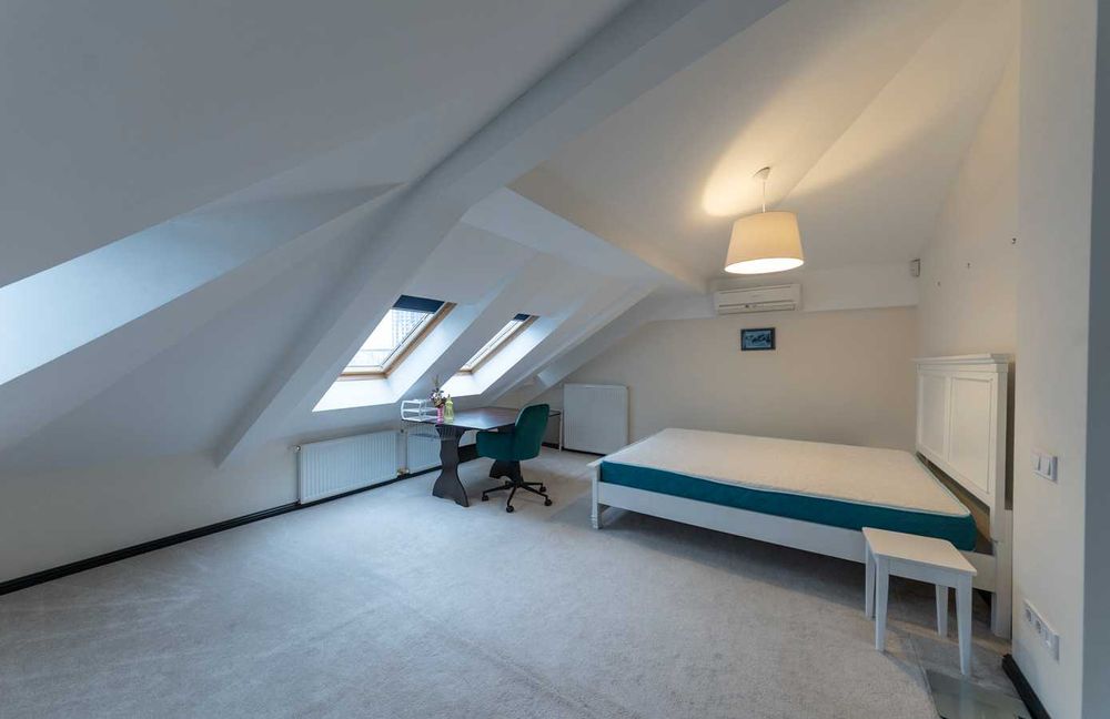 5 кімнатна квартира на Ярославовому Валу 11 Центр міста. Золоті ворота