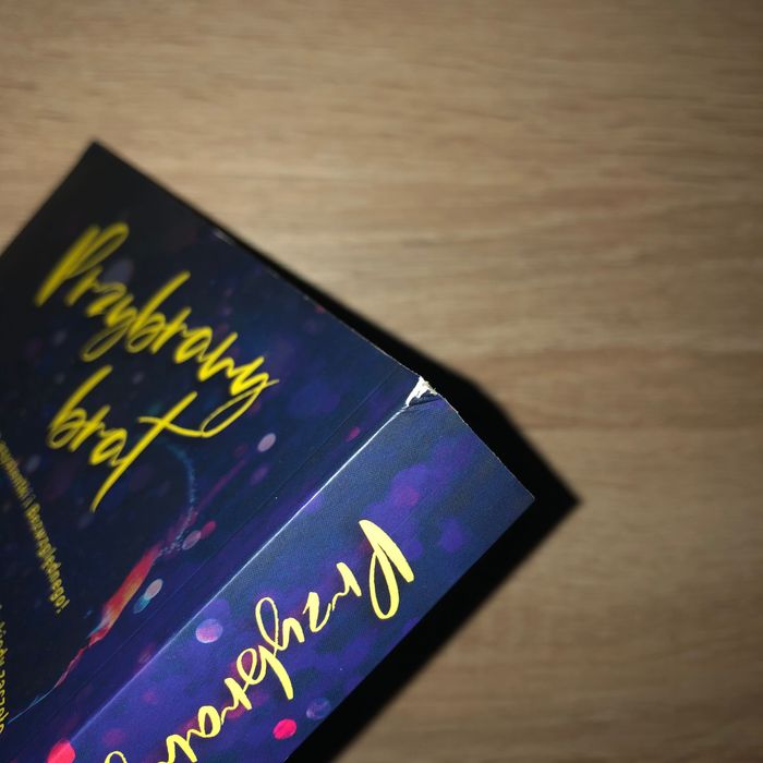 „Przybrany brat” A. E. Murphy