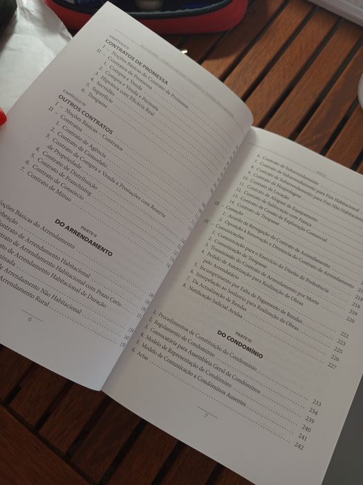 Livro "Elucidário" em óptimo estado