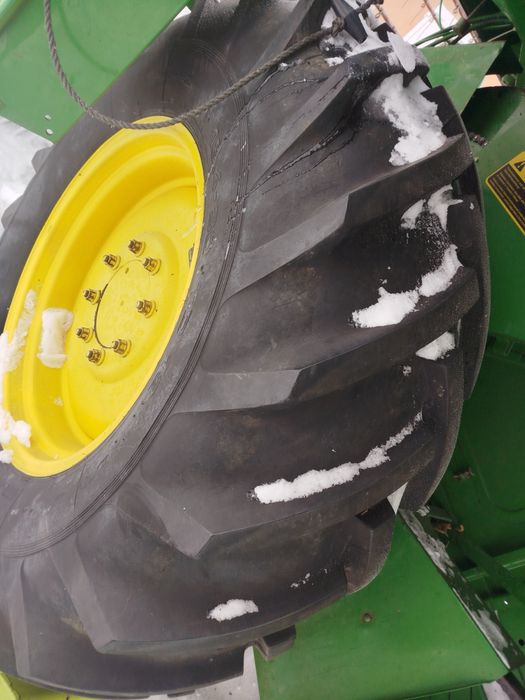 Комбайн зернозбиральний John Deere 1055-1157. Джон Дір 1055