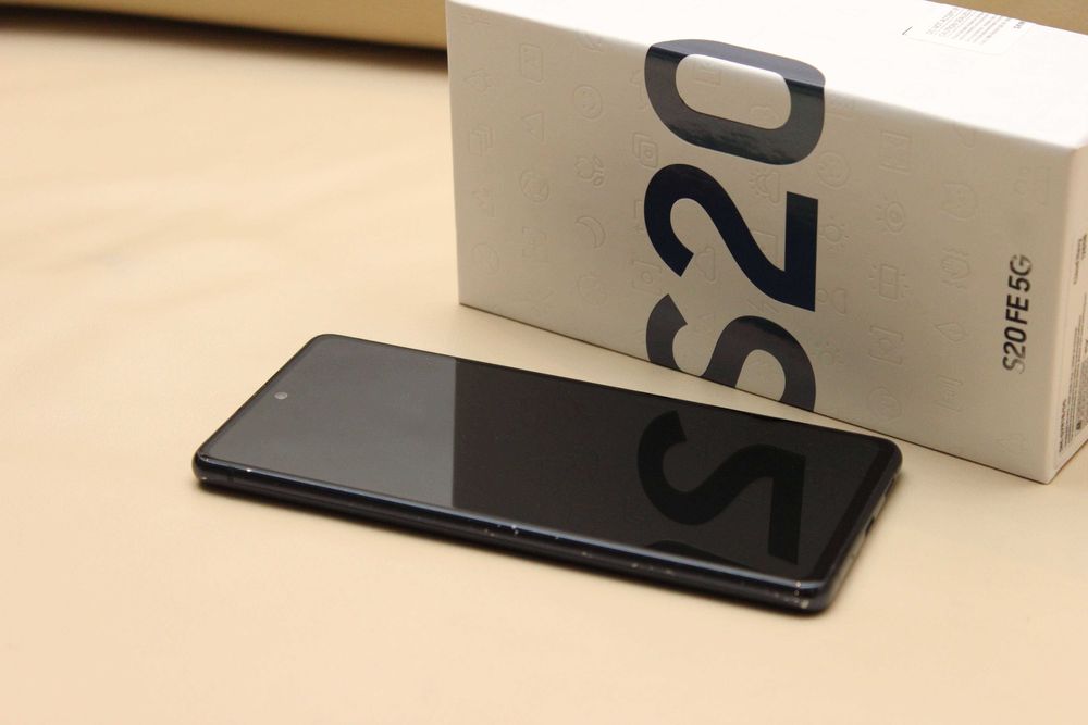 Telefon Samsung S20 FE S20FE 5G 6 / 128 GB