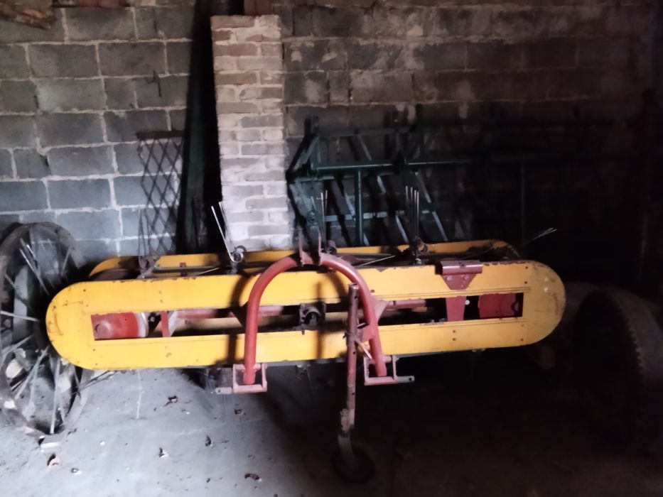 Zagrabiarka taśmowa