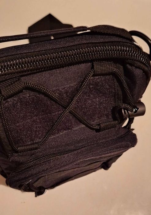 Mochila pequena muito util para o dia ou para quem gosta de caça a dia