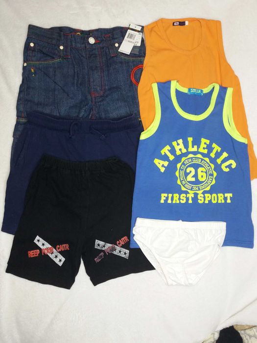 Пакет одягу на хлопчика 8--9 років