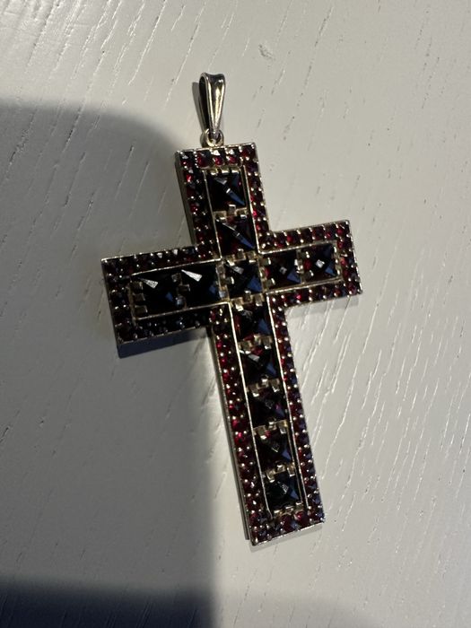 Антикварний кулон . Хрестик