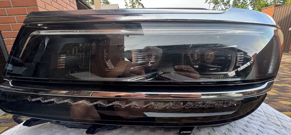Фара VW Tiguan II з 2017 року, ліва, матрична