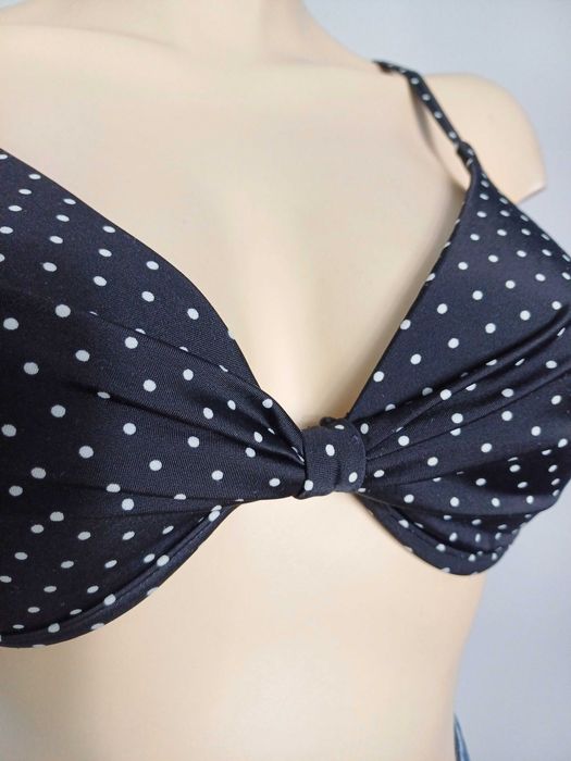 Czarna góra od bikini biustonosz C&A rozmiar 80B na plażę