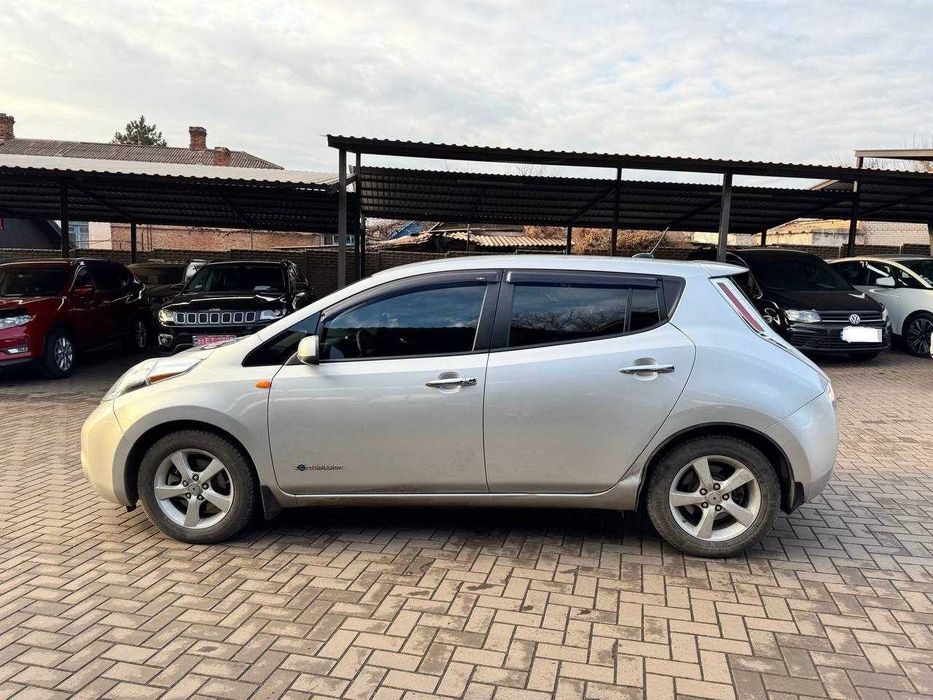 Nissan Leaf 2016p.