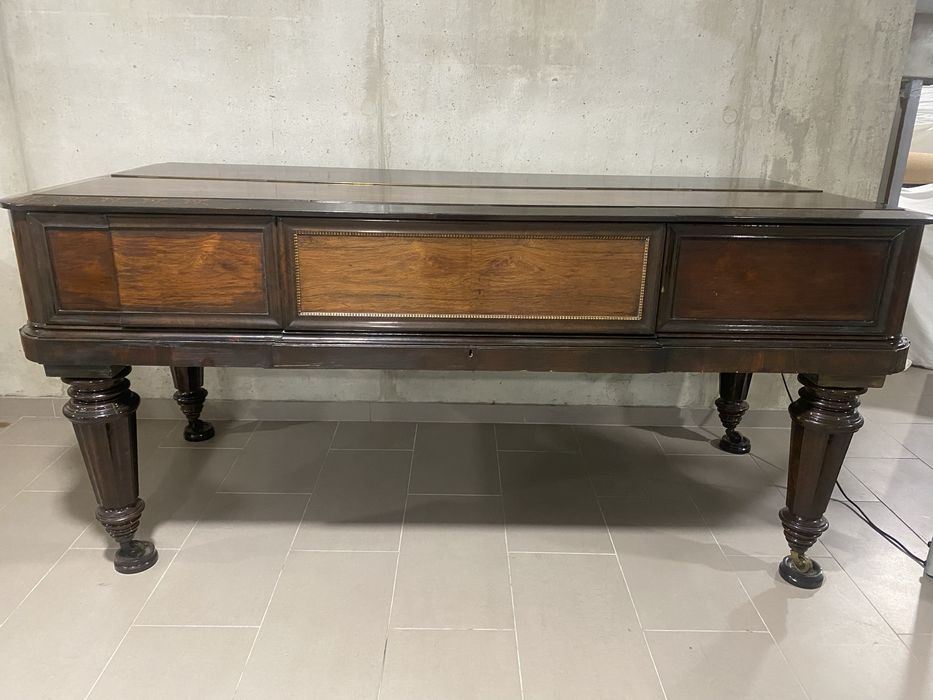 Vendo piano mesa antigo