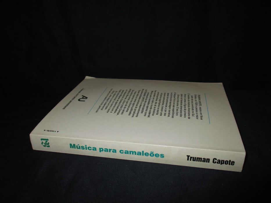 Livro Música para camaleões Truman Capote Bertrand