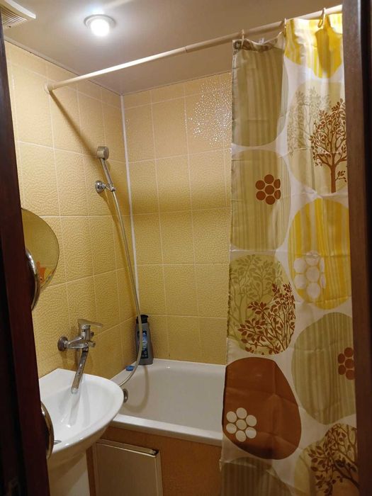 1-кім. Квартира біля ТРЦ Мануфактура Центр 1 лінія Погодинно, Подобово