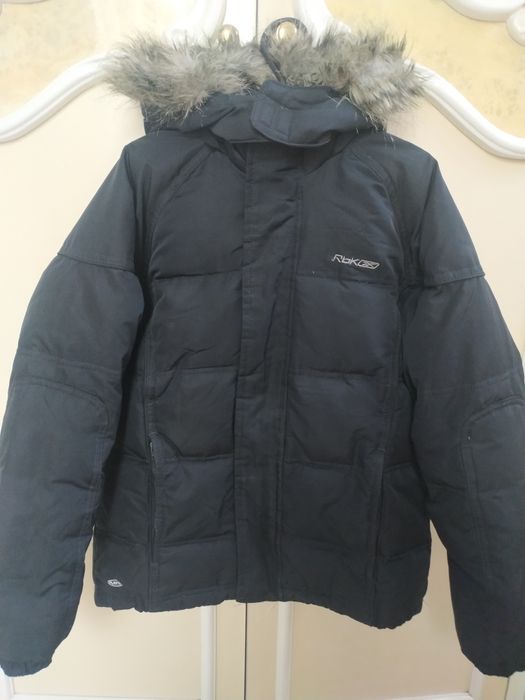 Reebok куртка пуховик р.140