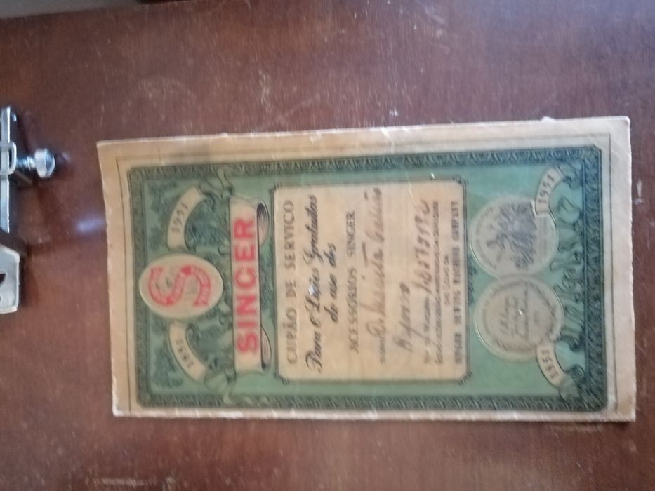 Máquina de costura antiga