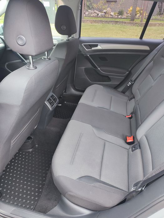VW Golf VII 7 Variant 2015 w. 1.6 TDI 130km. Polski salon. Prywatnie.