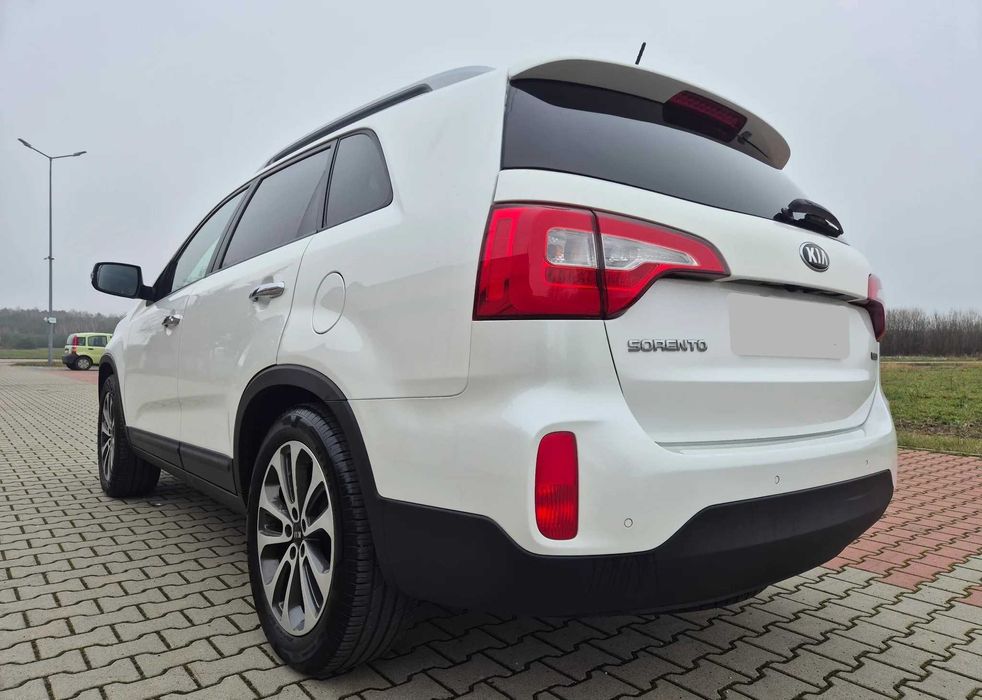 У продажі авто з ЄС Kia Sorento 2015 року