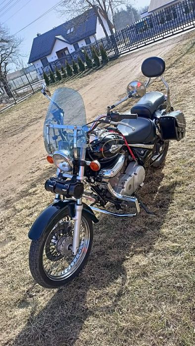 Suzuki Intruder 125ccm